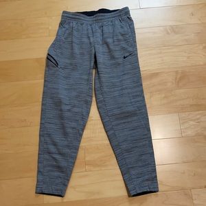 Men’s Nike basketball joggers
